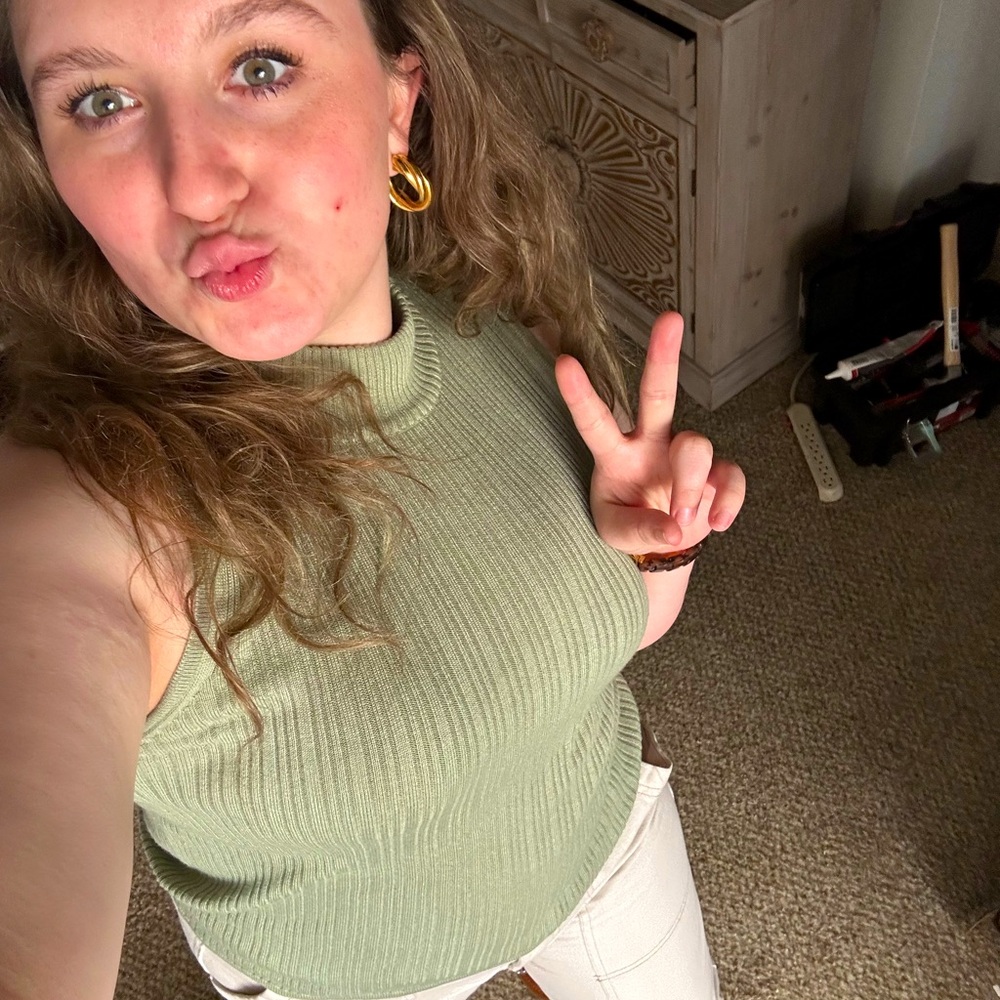 Meet your Posher, Rebekah